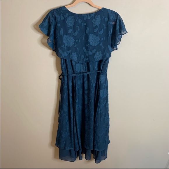 Torrid Floral Print Textured Chiffon Wrap Dress - Picture 6 of 8